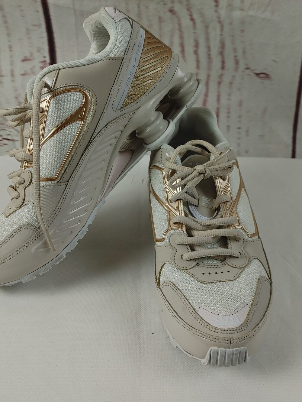 Nike Women’s Cream and Gold Shox Sneakers Size 9.5
